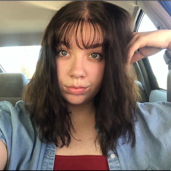 Meet your Posher, Jordyn - Picture 1 of 1